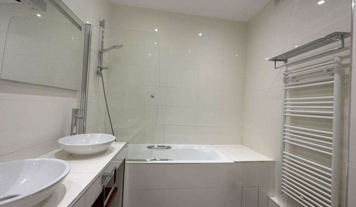 Revente - Appartement - Paris