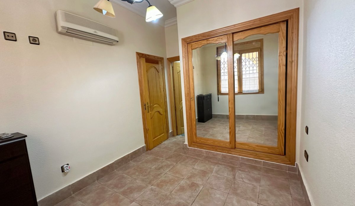 Resale - Apartment / flat - Guardamar del Segura - Center