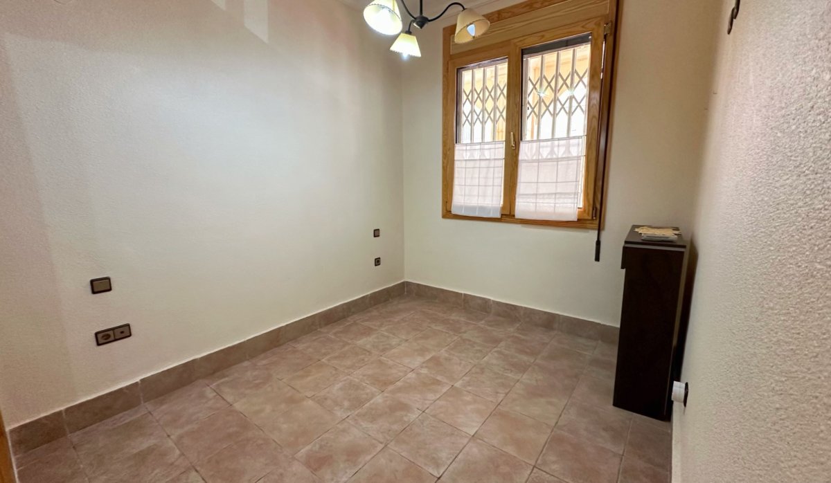 Resale - Apartment / flat - Guardamar del Segura - Center